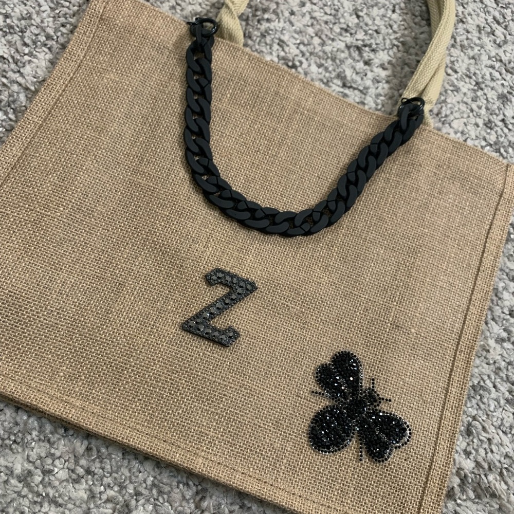Brown jute tote initials and bee